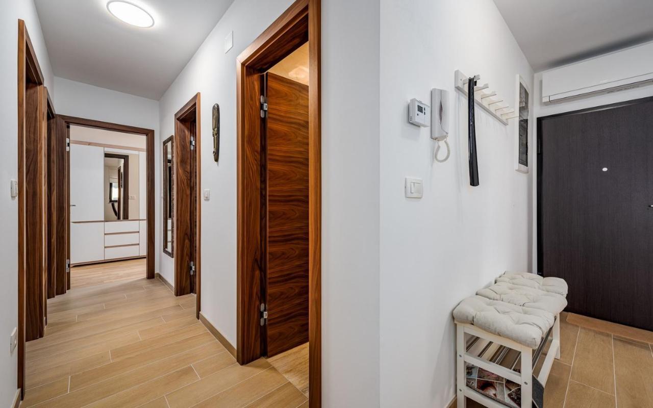 Punta Mary House With Apartment Umag Exterior foto